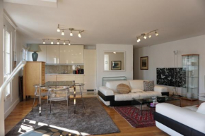 Гостиница Apartment Rue de la Chaussée d'Antin - Paris 9  Париж